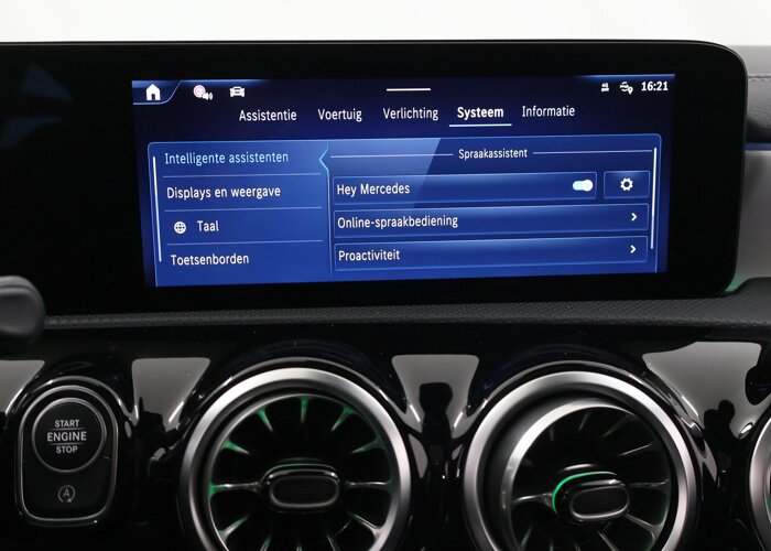 Mercedes-Benz CLA-Klasse Coupé 180 Business Solution AMG