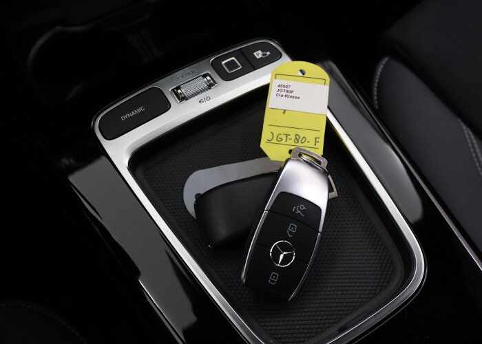 Mercedes-Benz CLA-Klasse Coupé 180 Business Solution AMG