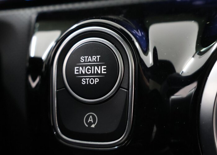 Mercedes-Benz CLA-Klasse Coupé 180 Business Solution AMG