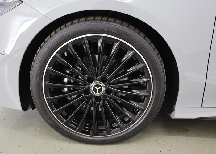 Mercedes-Benz CLA-Klasse Coupé 180 Business Solution AMG