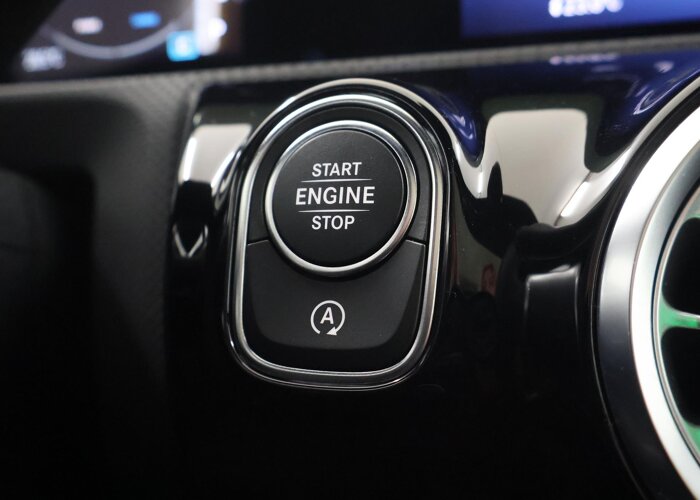 Mercedes-Benz CLA-Klasse 180 Shooting Brake Business Solution AMG