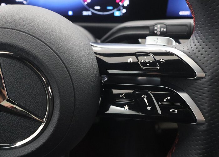 Mercedes-Benz CLA-Klasse 180 Shooting Brake Business Solution AMG
