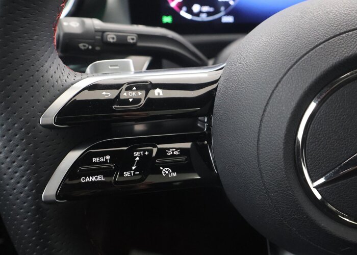 Mercedes-Benz CLA-Klasse 180 Shooting Brake Business Solution AMG