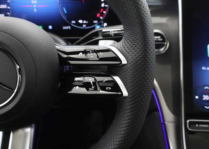 Mercedes-Benz GLC 300e 4MATIC Sport Edition