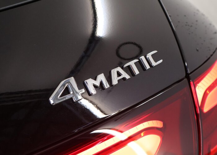 Mercedes-Benz GLC 300e 4MATIC Sport Edition
