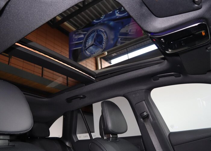 Mercedes-Benz GLC 300e 4MATIC Sport Edition