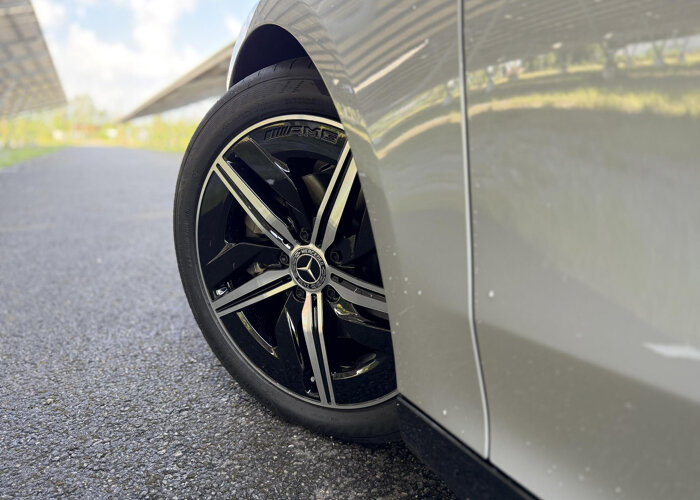 Mercedes-Benz CLA-Klasse 180 Business Solution AMG