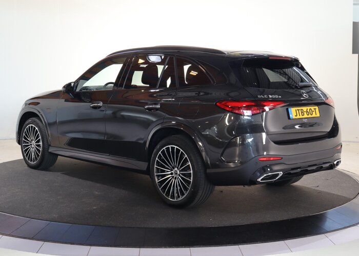 Mercedes-Benz GLC 300e 4MATIC Sport Edition
