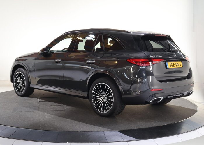Mercedes-Benz GLC 300e 4MATIC Sport Edition