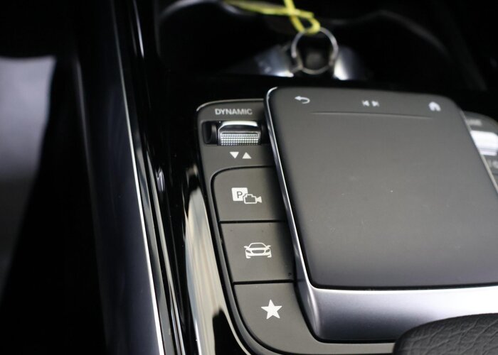 Mercedes-Benz B-Klasse 200 Business Solution AMG
