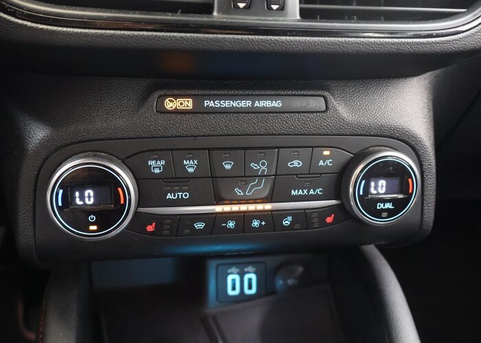 Ford FOCUS Wagon 1.0 EcoBoost Hybrid ST Line X Business