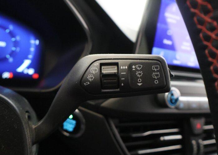Ford FOCUS Wagon 1.0 EcoBoost Hybrid ST Line X Business