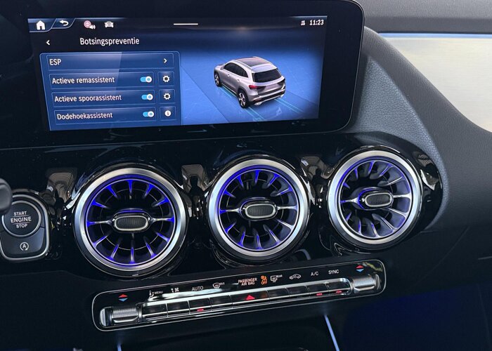 Mercedes-Benz GLA 180 AMG Line