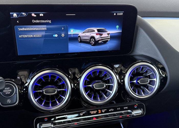Mercedes-Benz GLA 180 AMG Line