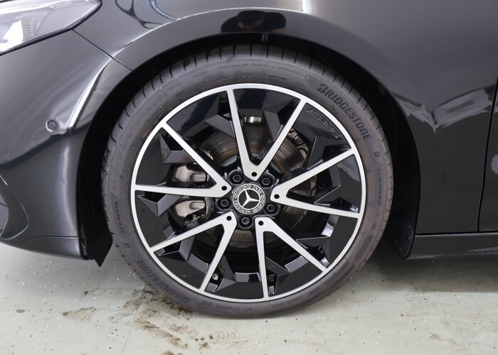 Mercedes-Benz CLA-Klasse 180 Business Solution AMG