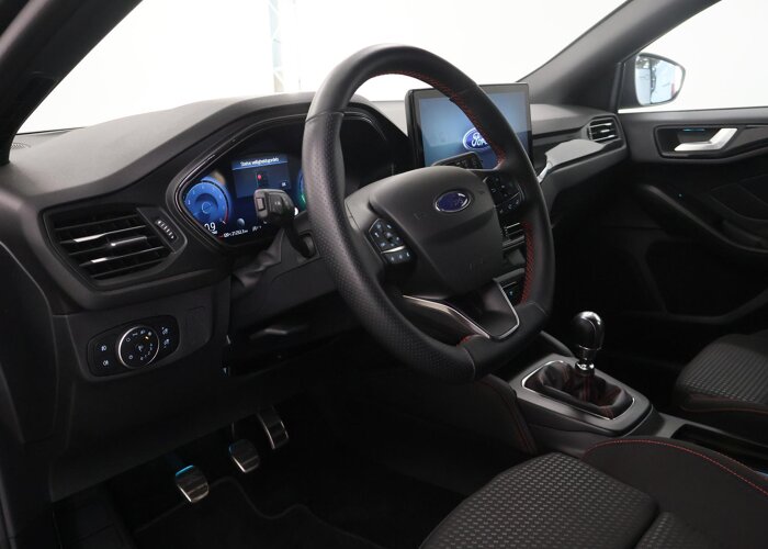 Ford FOCUS Wagon 1.0 EcoBoost Hybrid ST Line X