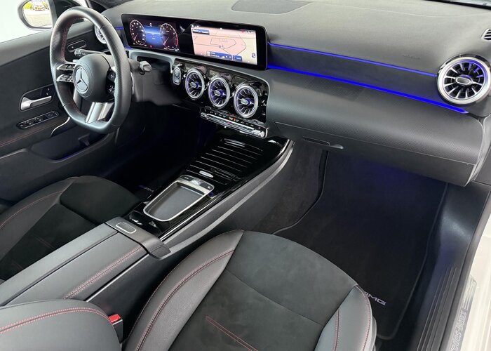 Mercedes-Benz A-Klasse 180 Star Edition AMG Line