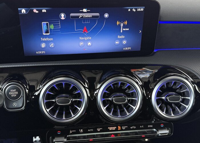 Mercedes-Benz A-Klasse 180 Star Edition AMG Line