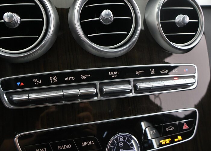 Mercedes-Benz C-Klasse 300 e Premium Plus Pack