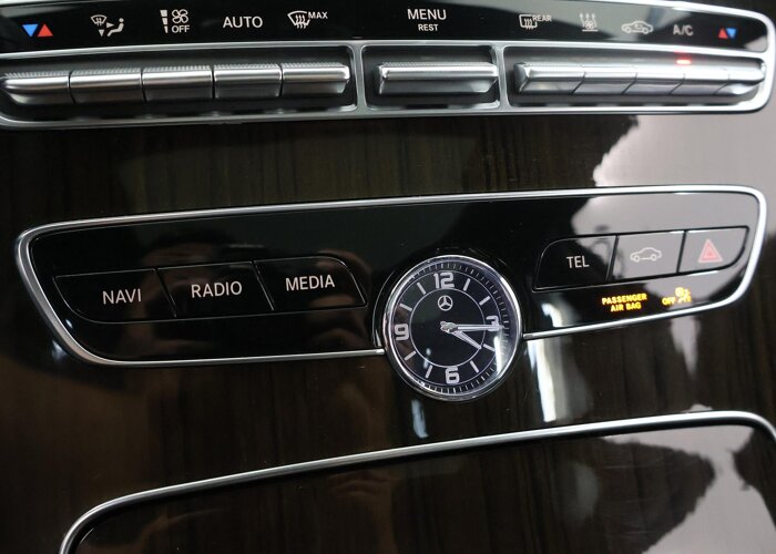 Mercedes-Benz C-Klasse 300 e Premium Plus Pack