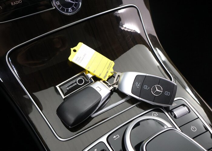 Mercedes-Benz C-Klasse 300 e Premium Plus Pack