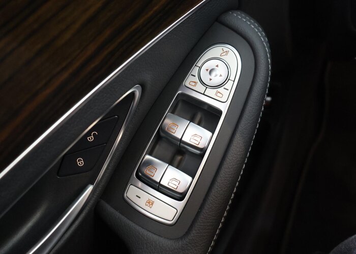 Mercedes-Benz C-Klasse 300 e Premium Plus Pack