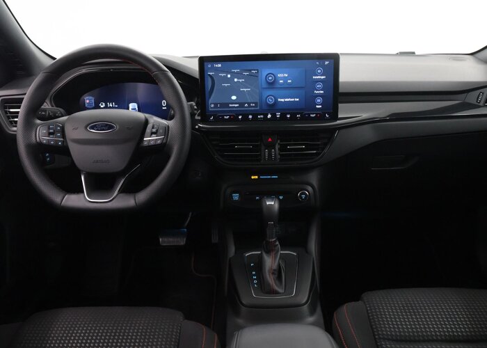 Ford Focus 1.0 EcoBoost Hybrid ST Line X