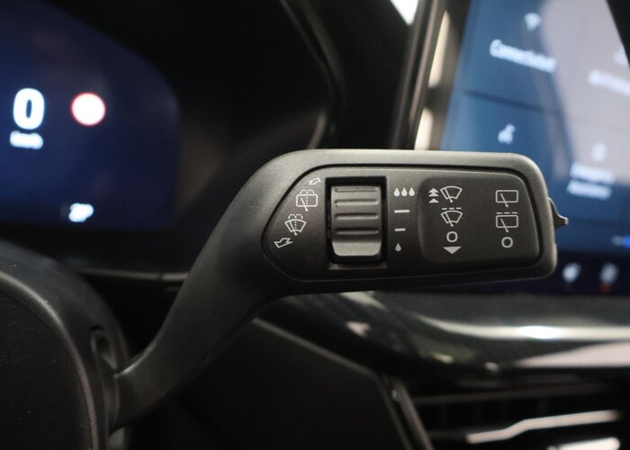 Ford Focus 1.0 EcoBoost Hybrid ST Line X