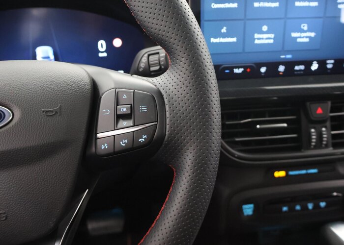 Ford Focus 1.0 EcoBoost Hybrid ST Line X