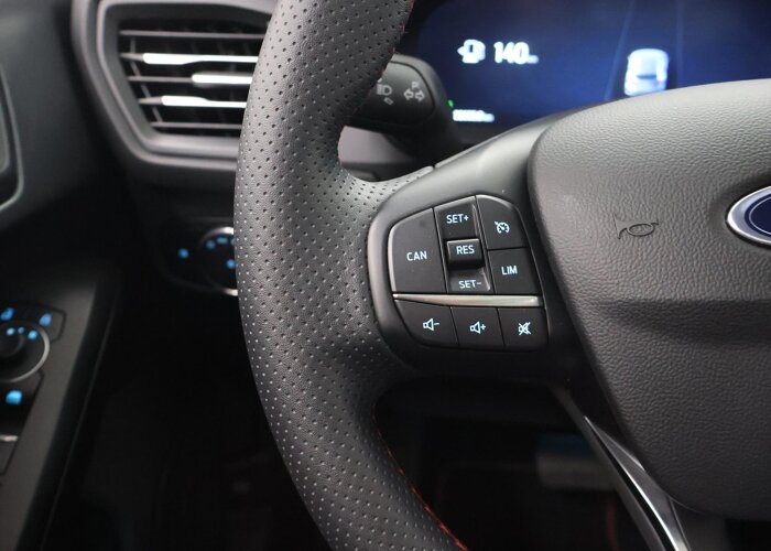 Ford Focus 1.0 EcoBoost Hybrid ST Line X