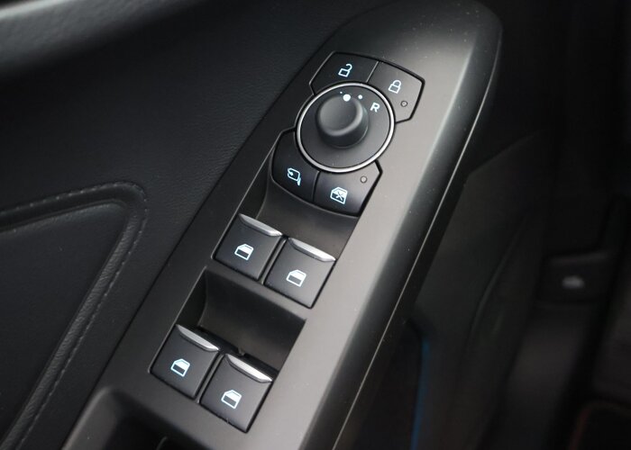 Ford Focus 1.0 EcoBoost Hybrid ST Line X
