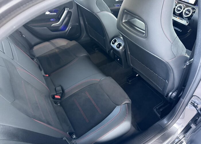 Mercedes-Benz A-Klasse 180 Business Solution AMG