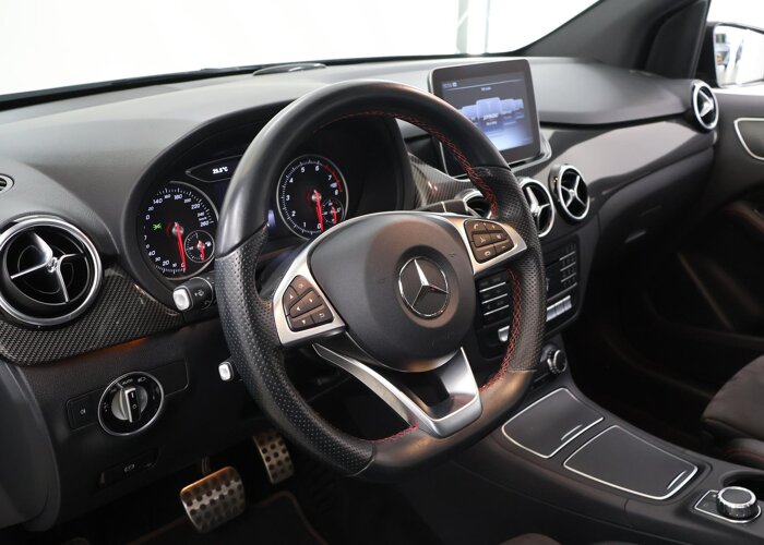 Mercedes-Benz B-Klasse 180 Business Solution AMG