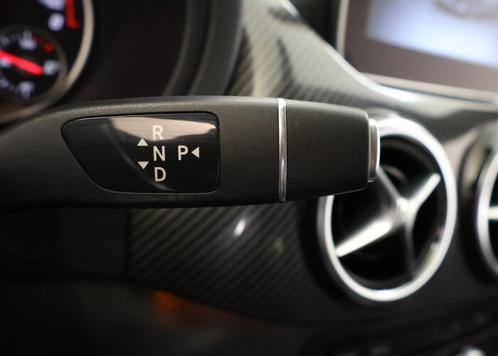 Mercedes-Benz B-Klasse 180 Business Solution AMG