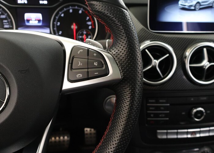 Mercedes-Benz B-Klasse 180 Business Solution AMG