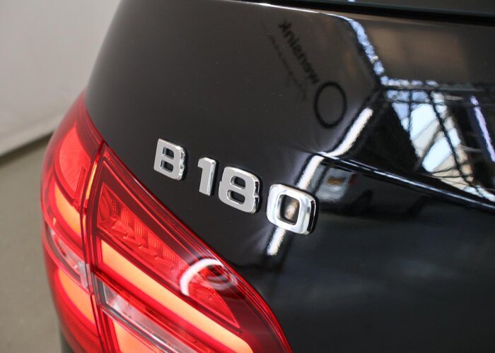 Mercedes-Benz B-Klasse 180 Business Solution AMG