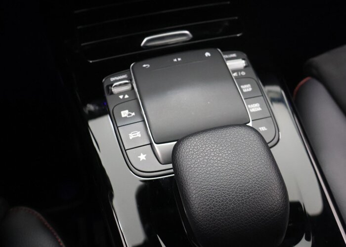 Mercedes-Benz CLA-Klasse 180 Business Solution AMG