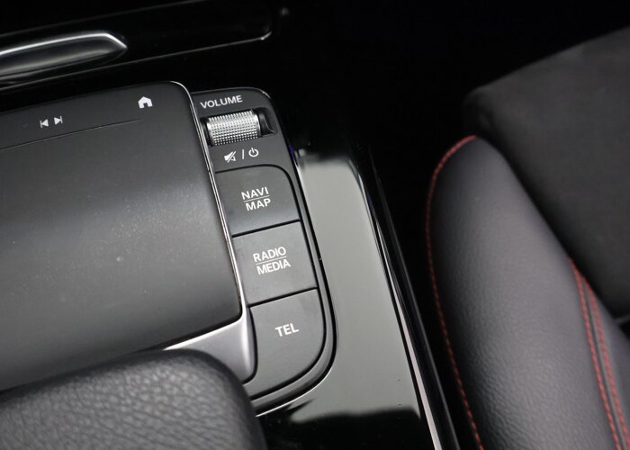Mercedes-Benz CLA-Klasse 180 Business Solution AMG