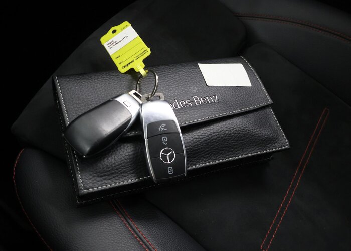 Mercedes-Benz CLA-Klasse 180 Business Solution AMG