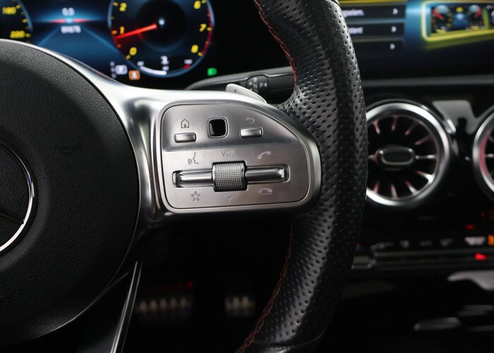 Mercedes-Benz CLA-Klasse 180 Business Solution AMG