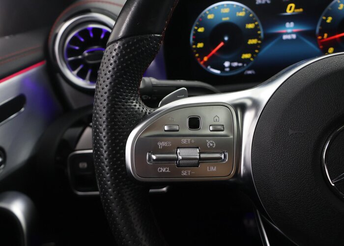 Mercedes-Benz CLA-Klasse 180 Business Solution AMG