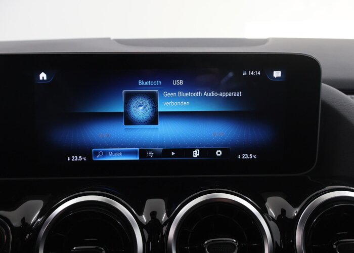 Mercedes-Benz GLA 200 Business Solution Luxury