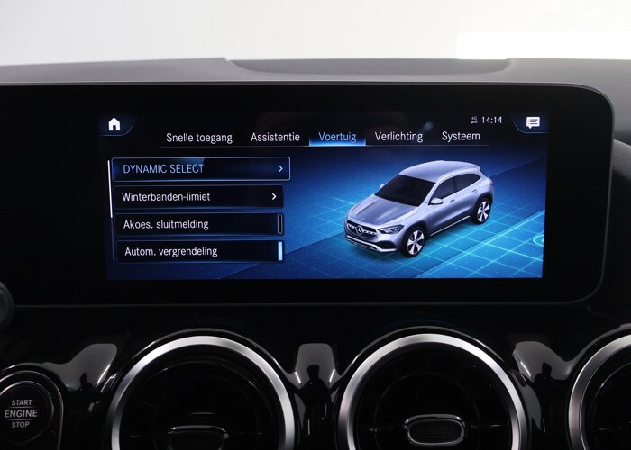 Mercedes-Benz GLA 200 Business Solution Luxury