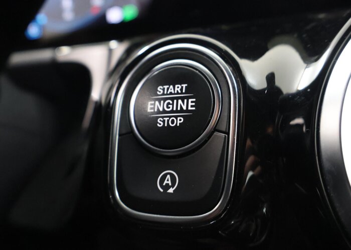 Mercedes-Benz GLA 200 Business Solution Luxury