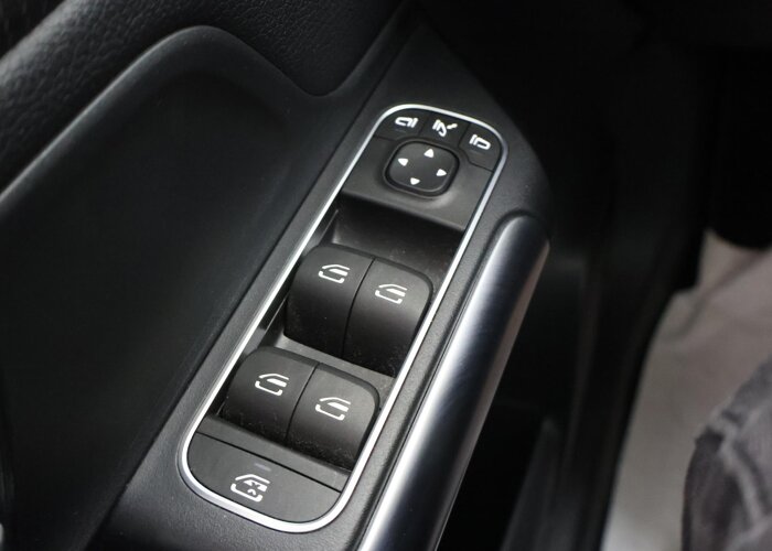 Mercedes-Benz GLA 200 Business Solution Luxury