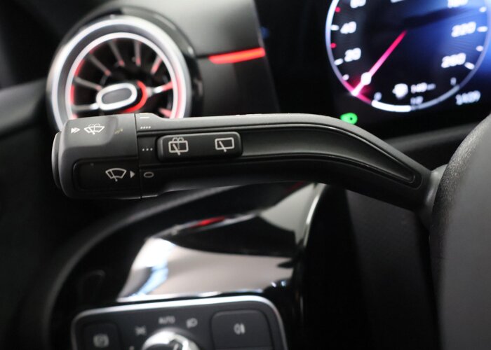 Mercedes-Benz A-Klasse 180 Star Edition AMG Line LIMITED