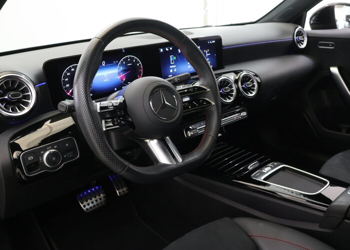 Mercedes-Benz A-Klasse 180 Business Solution AMG