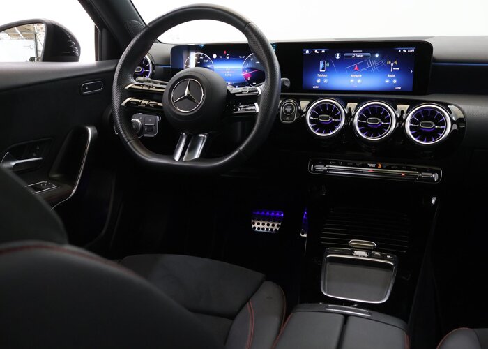Mercedes-Benz A-Klasse 180 Business Solution AMG