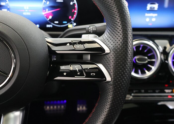 Mercedes-Benz A-Klasse 180 Business Solution AMG