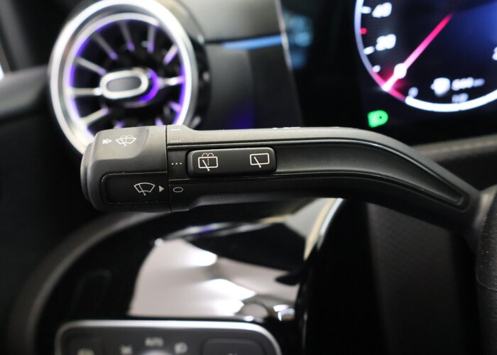 Mercedes-Benz A-Klasse 180 Business Solution AMG